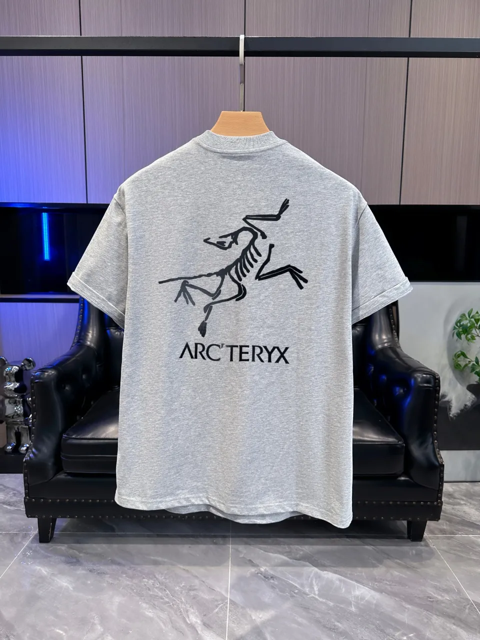 ARC`TERYX 2026 Classic T ， Breathable ， ， ！ Same Style ：White Black Gray Size：S M L XL